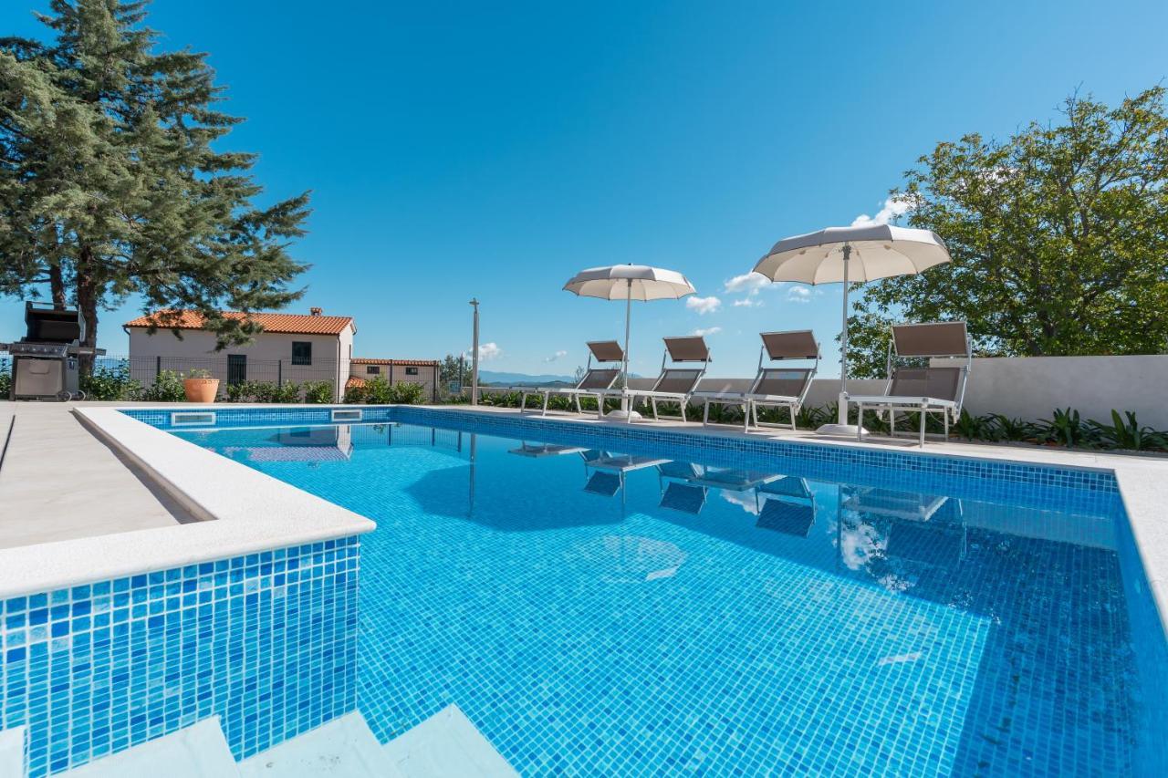 Villa Atop The Village With Stunning View Vižinada المظهر الخارجي الصورة