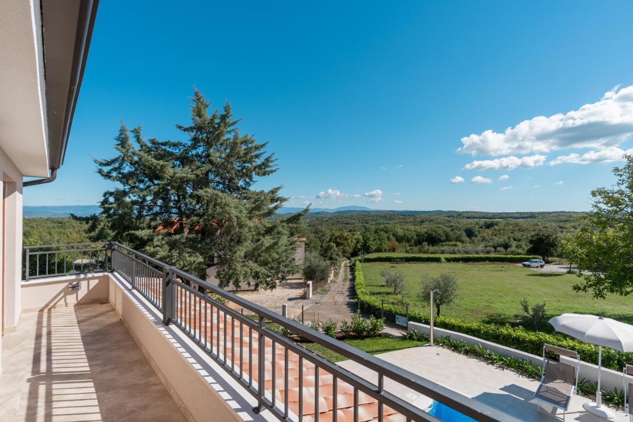 Villa Atop The Village With Stunning View Vižinada المظهر الخارجي الصورة